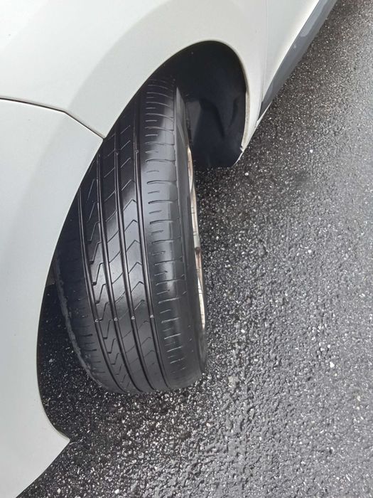 Anúncio de carro