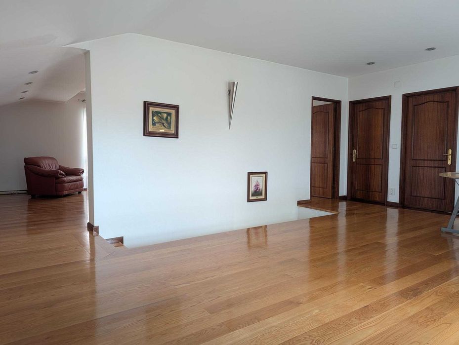 Quarto para arrendar em Seixezelo.