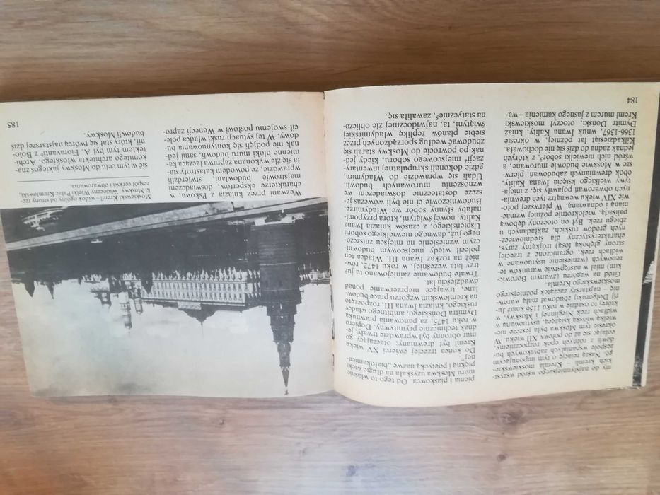 książka cuda architektury Witold Szolginia, 1985 r.