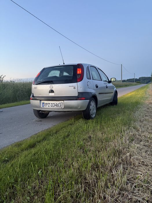 Opel corsa C 2001