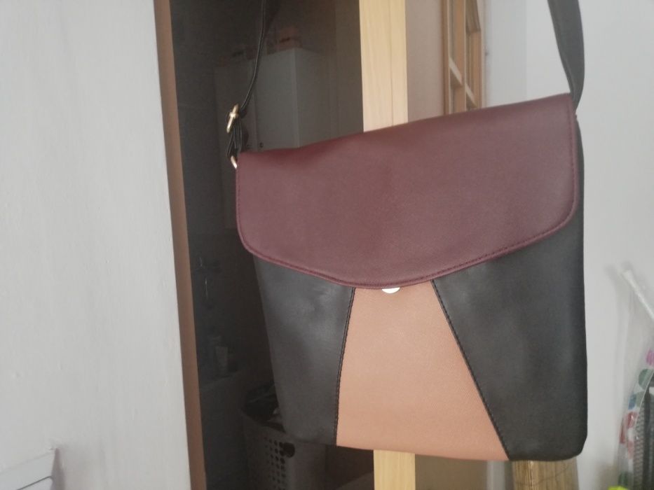 Avon Torebka Abree Colorblock Cross body