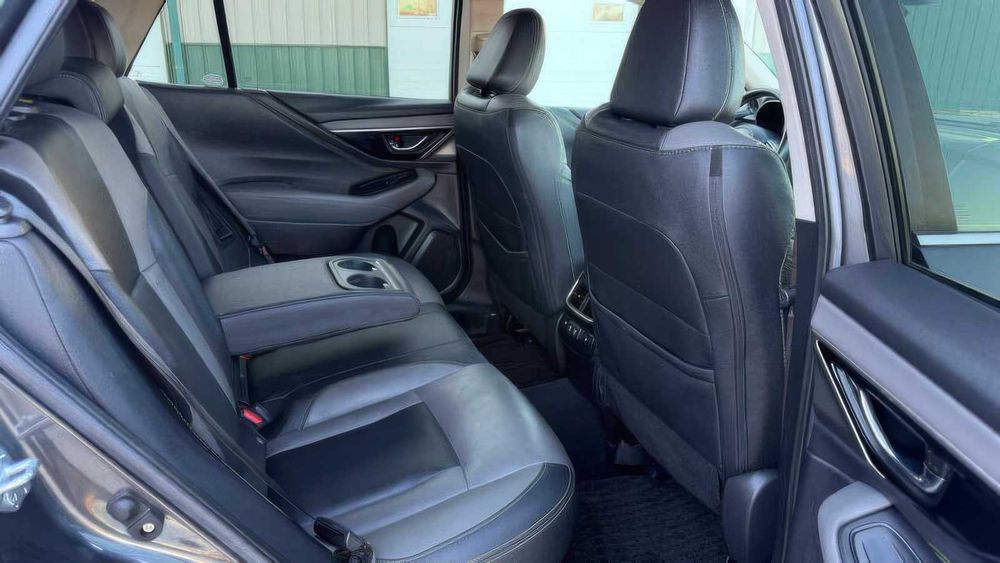 Subaru Outback Premium      2021