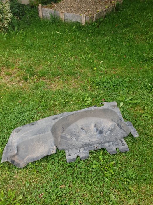 Задня защіта до Т5 фольцваген