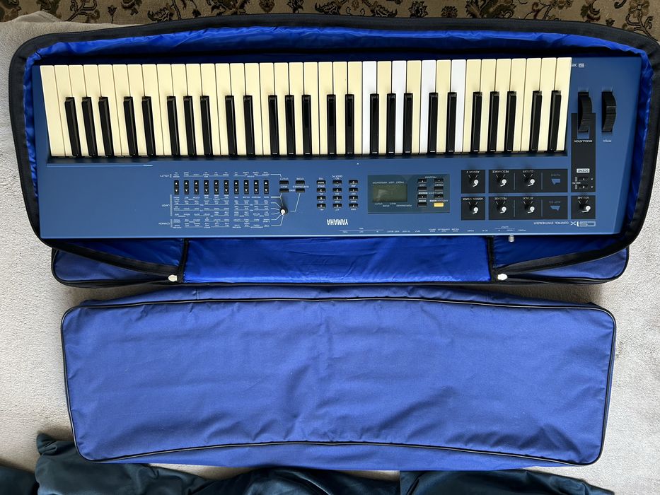 Синтезатор yamaha cs-x1
