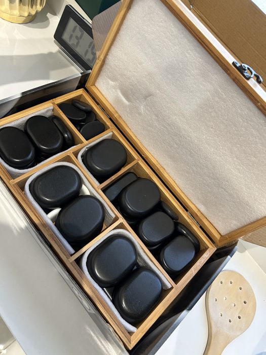 Masaz goracymi kamieniami Habys kamienie i podgrzewacz