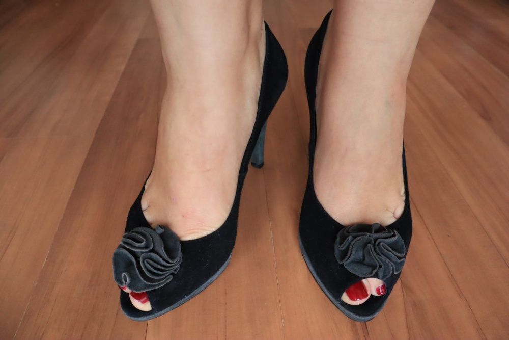 Zamszowe szpilki VENEZIA