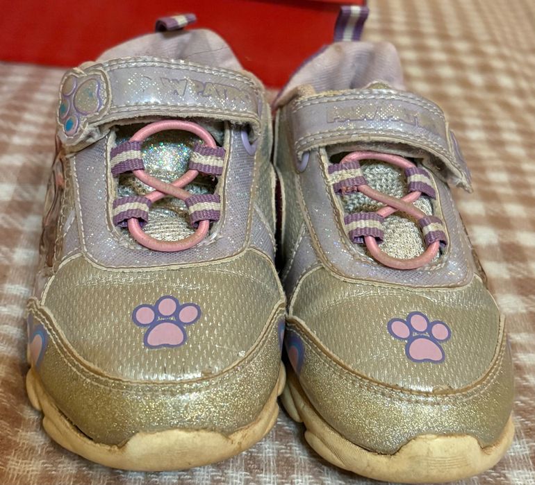 Кросівки дівочі, р.24