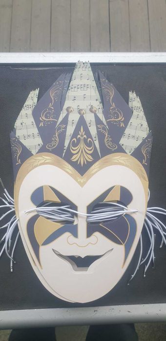 Карнавальная маска