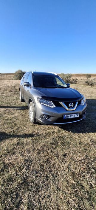 Продам свою машину Nissan Rogue 2015года