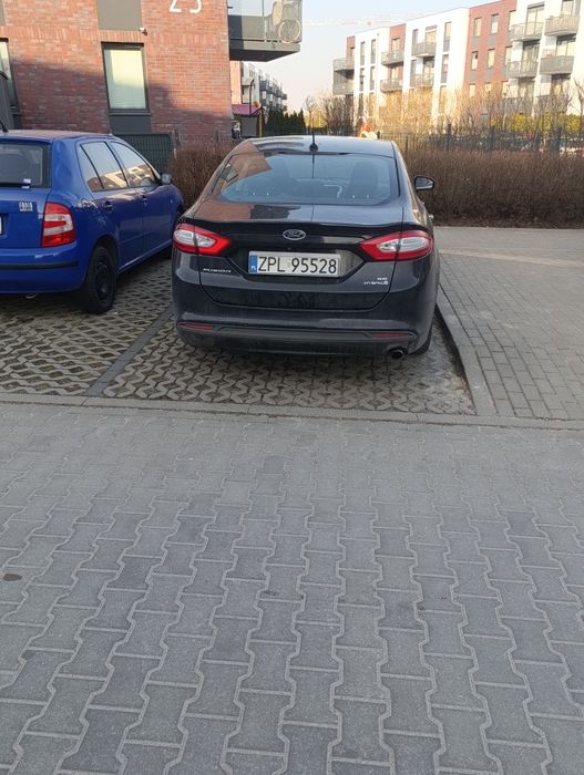 Wypożyczalnia aut - doba 60 zł Passat lub Ford