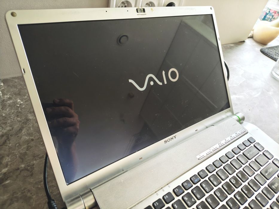 Laptop Sony VAIO VGN-FW21E 16.4"