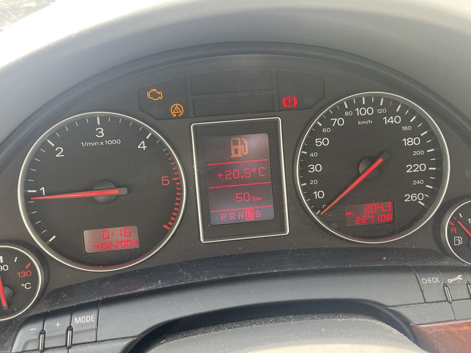 Audi A4 1.9 TDI com avaria