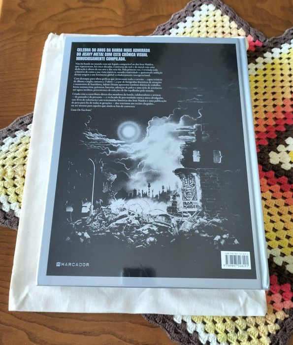 Iron Maiden - Infinite Dreams: The Official Visual History
Iron Maiden