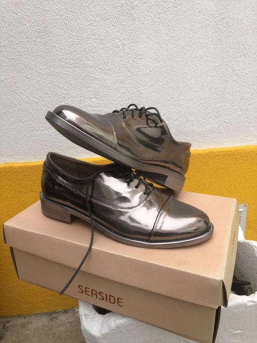 Sapato de senhora novos.