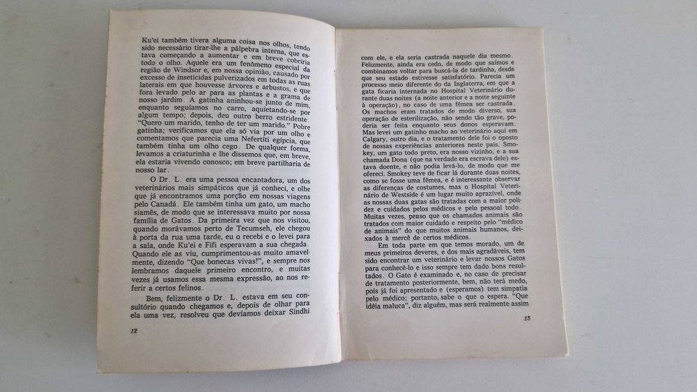 Livro "A Mente Felina" por Mama San Ra-ab Rampa