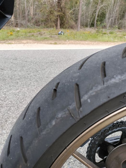 Honda CB 125r impecável