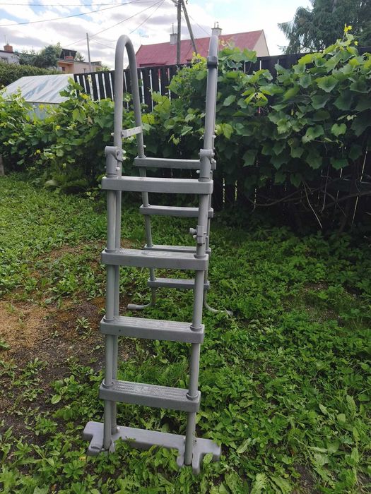 Drabinka basenowa dwustronna Bestway 132cm / 122cm bezpieczna stan bdb