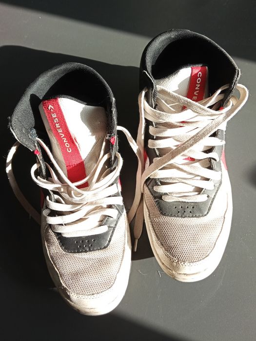 Converse roz. 41