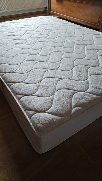 Materac Hilding Flamenco Tencel 140x200 kieszeniowy (jak nowy)