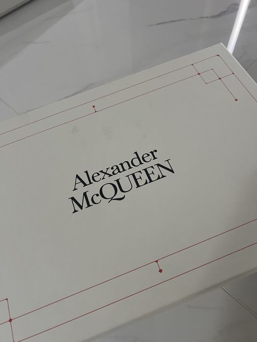 Buty sneakersy alexander mcqueen oryginalne 37 białe róż