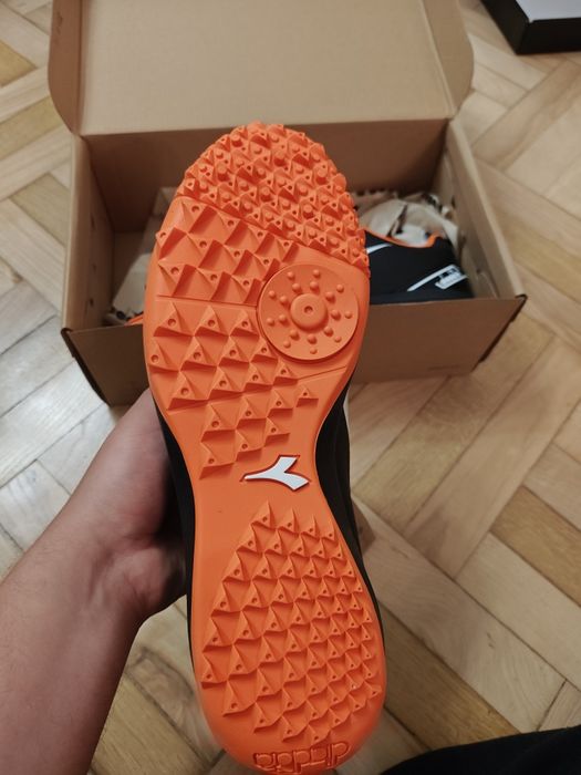 Nowe Oryginalne Buty Diadora