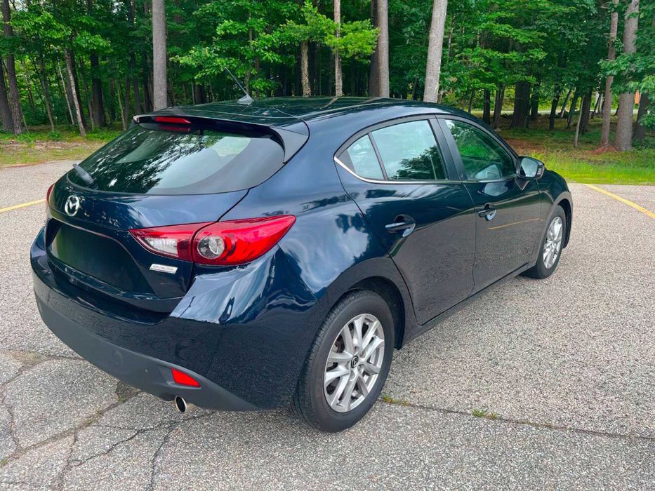 Mazda 3      2016