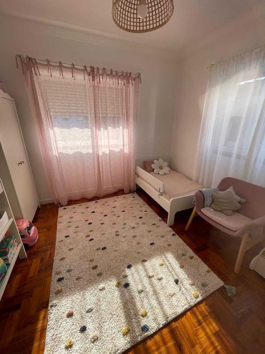 Andar de Moradia T3/ Logradouro/Churrasqueira/Garagem Queijas/Oeiras