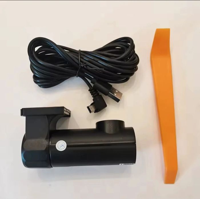 Kamera samochodowa Full HD z WiFi–kąt170°,tryb nocny,aplikacja mobilna