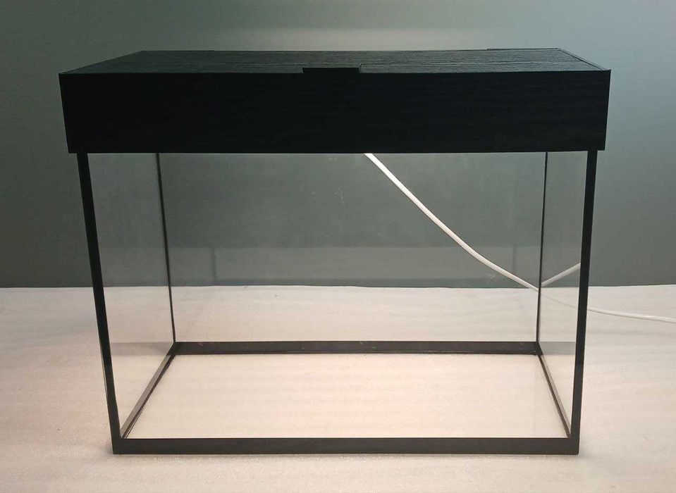 Аквариумы от 25 до 200 литров, есть в наличие и делаем на заказ