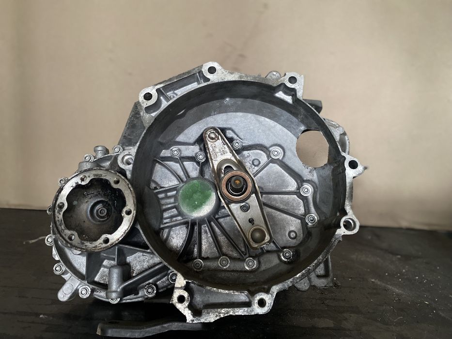 Touran passat b6 touran тауран HBJ JJY HPB кпп коробка передач 1.6 fsi