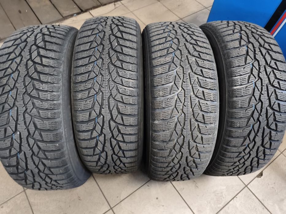 205/60/16  Nokian wrd4 zima 4 szt