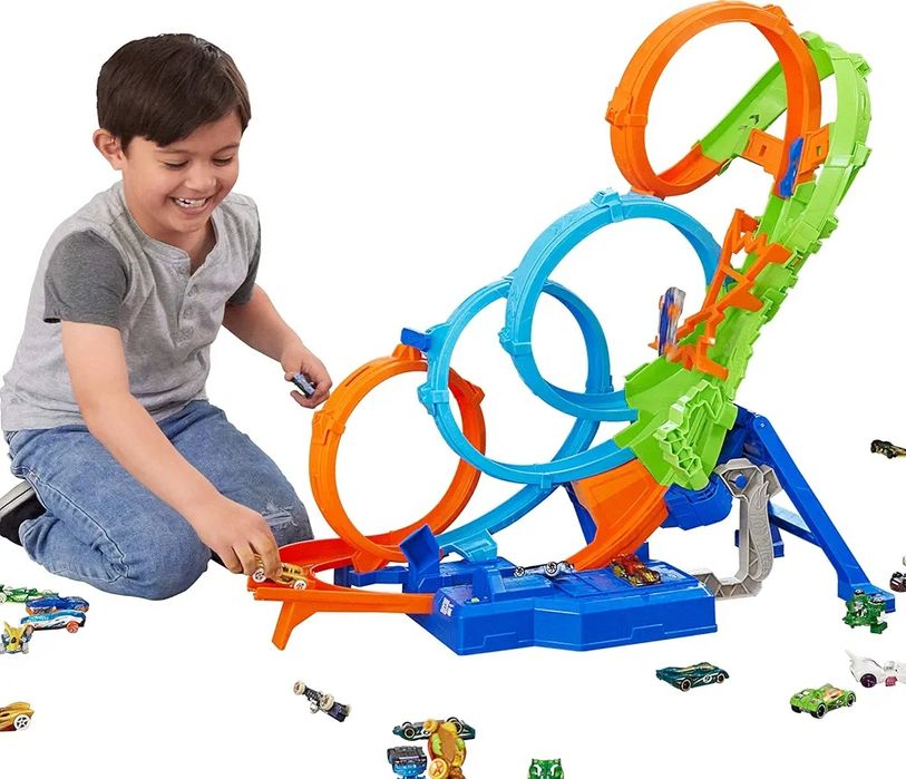 Hot Wheels Zestaw tracków do samochodu zabawkowego z 4 pętlami