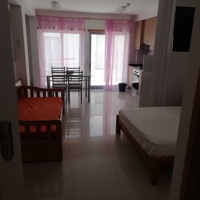 Apa.T0+1 A.Pera Ar. Cond 1ªlinha da  praia