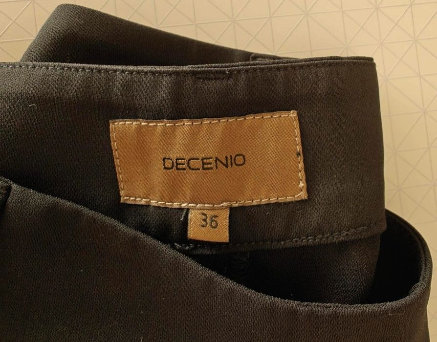 Calças Pretas da Decenio - NOVAS