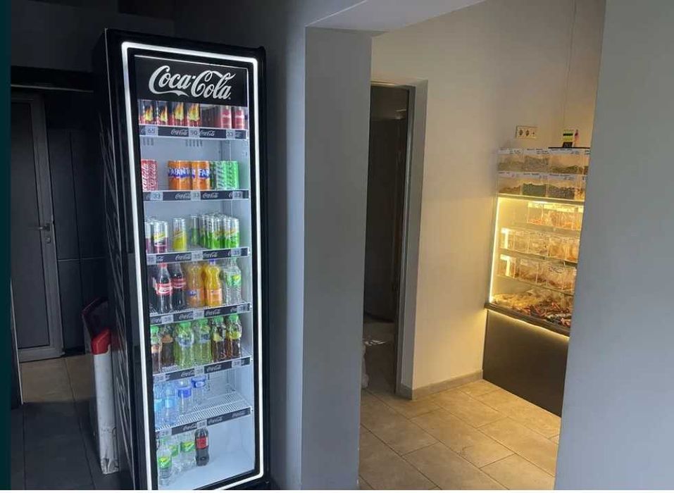 Без % продаж комерційного приміщення ФАСАД  Науки 42/1 голосіївський