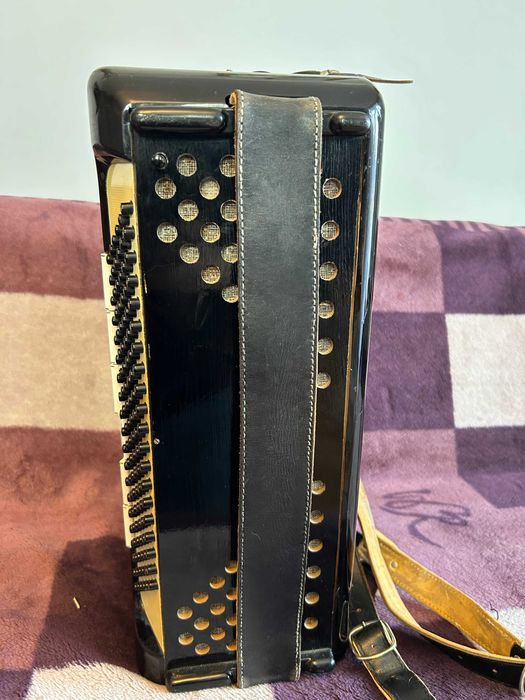 Hohner Tango VM 120 basów