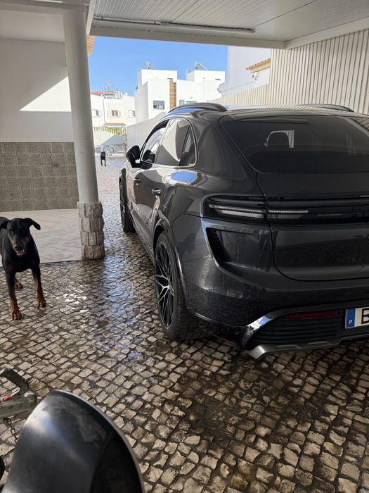 Porsche Macan Turbo 639CV