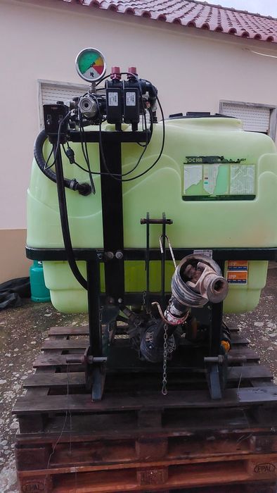 Pulverizador Rocha 400l