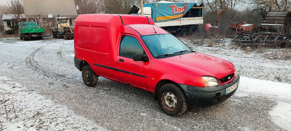 Ford courier 1.8 дизель на ходу несправний