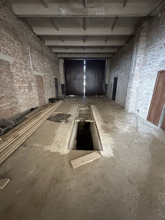 Паркінг TIR та спецтехніки