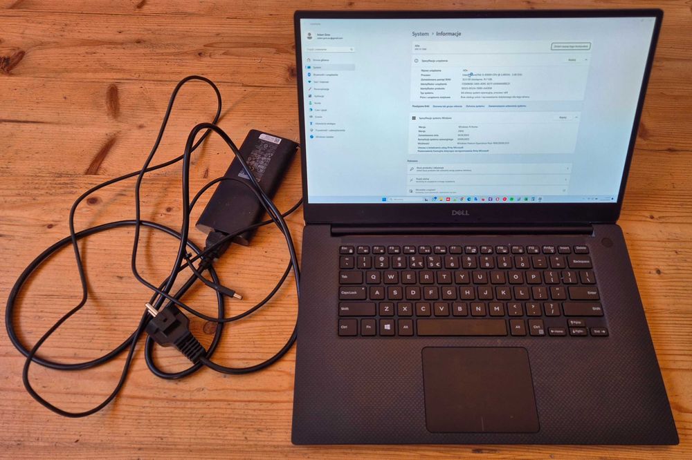 Laptop Dell XPS 15 7590, RAM 32GB, SSD 1TB + Stacja Dokująca Dell TB16