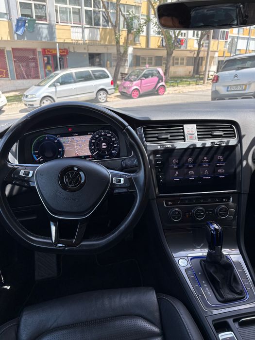 Volkswagen e-Golf 2019 | 136cv | Full Extras | 124.000 km | Aceito Troca
