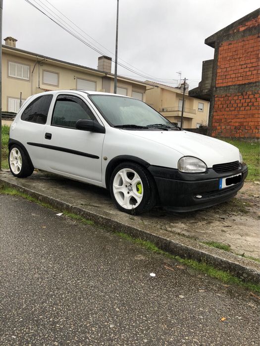Opel corsa B 1.7