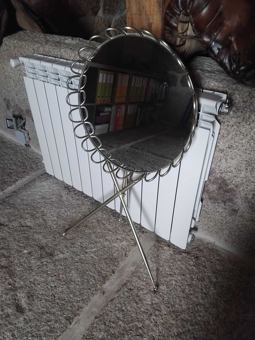 Mesa auxiliar redonda de encartar