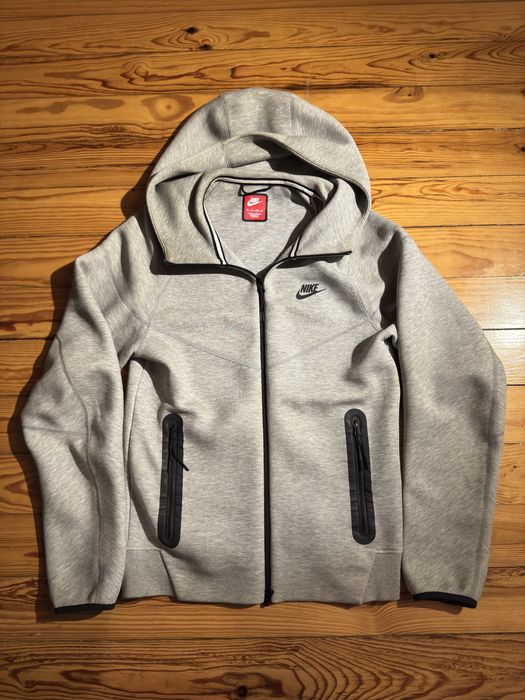 Casaco Nike Tech Fleece Cinzento (Original) – Impecável
