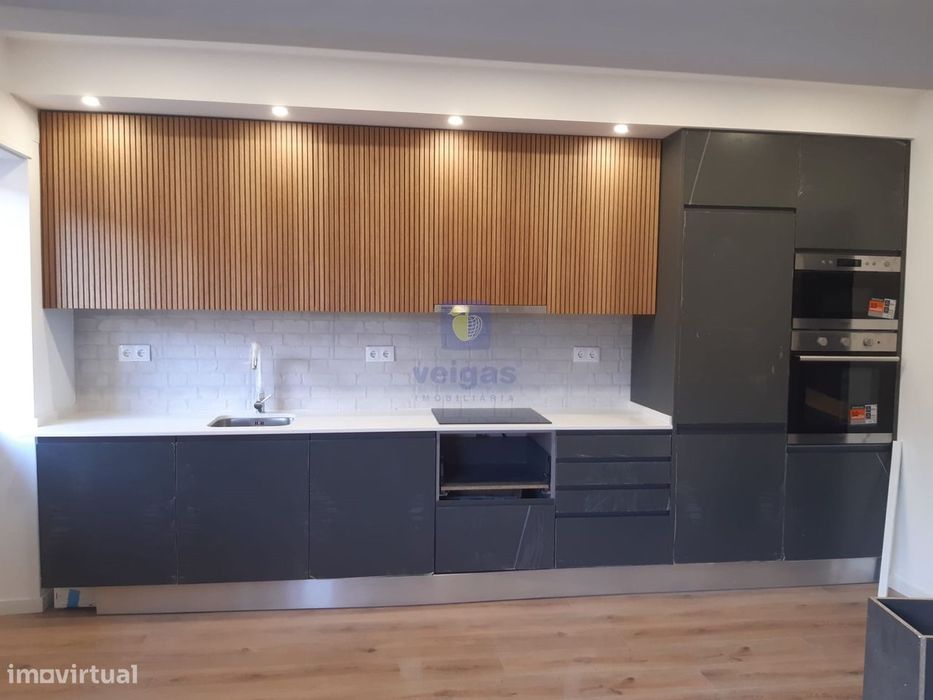 Renovated 3-Bedroom Apartment in Venteira, Amadora