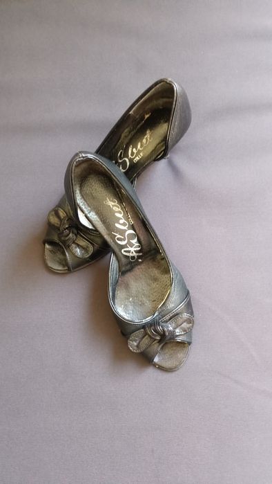 Buty na obcasie 36