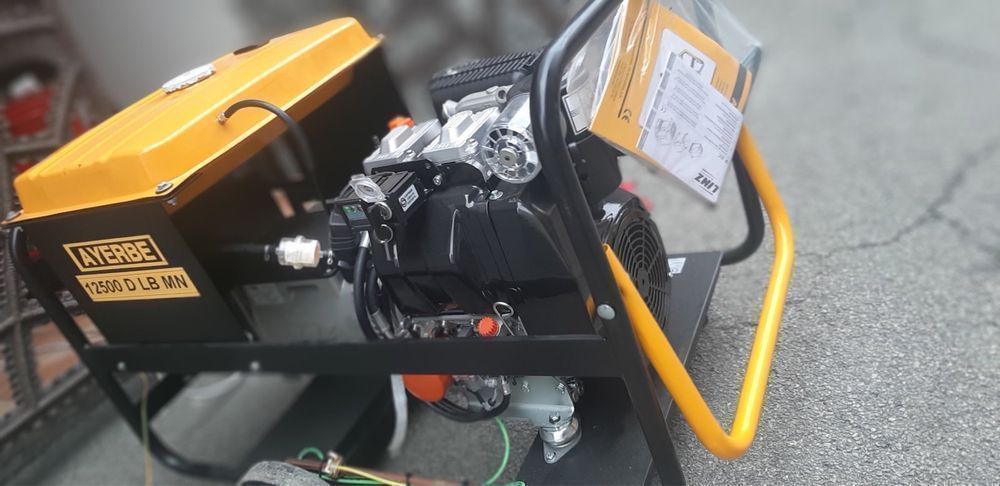 Однофазний дизель генератор 8-10кВт/230В Ламбардіні - Італія