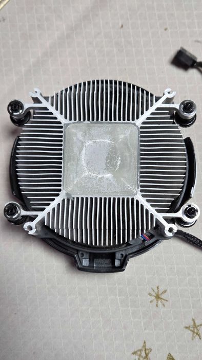 CPU AMD Ryzen 5 3600X mais Cooler stock