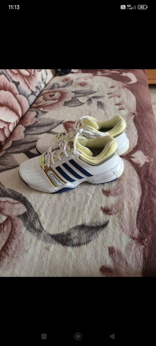 Adidasy polecam .
